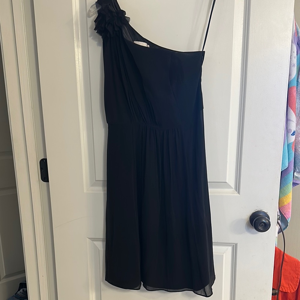 Elegant Black One-Shoulder Dress